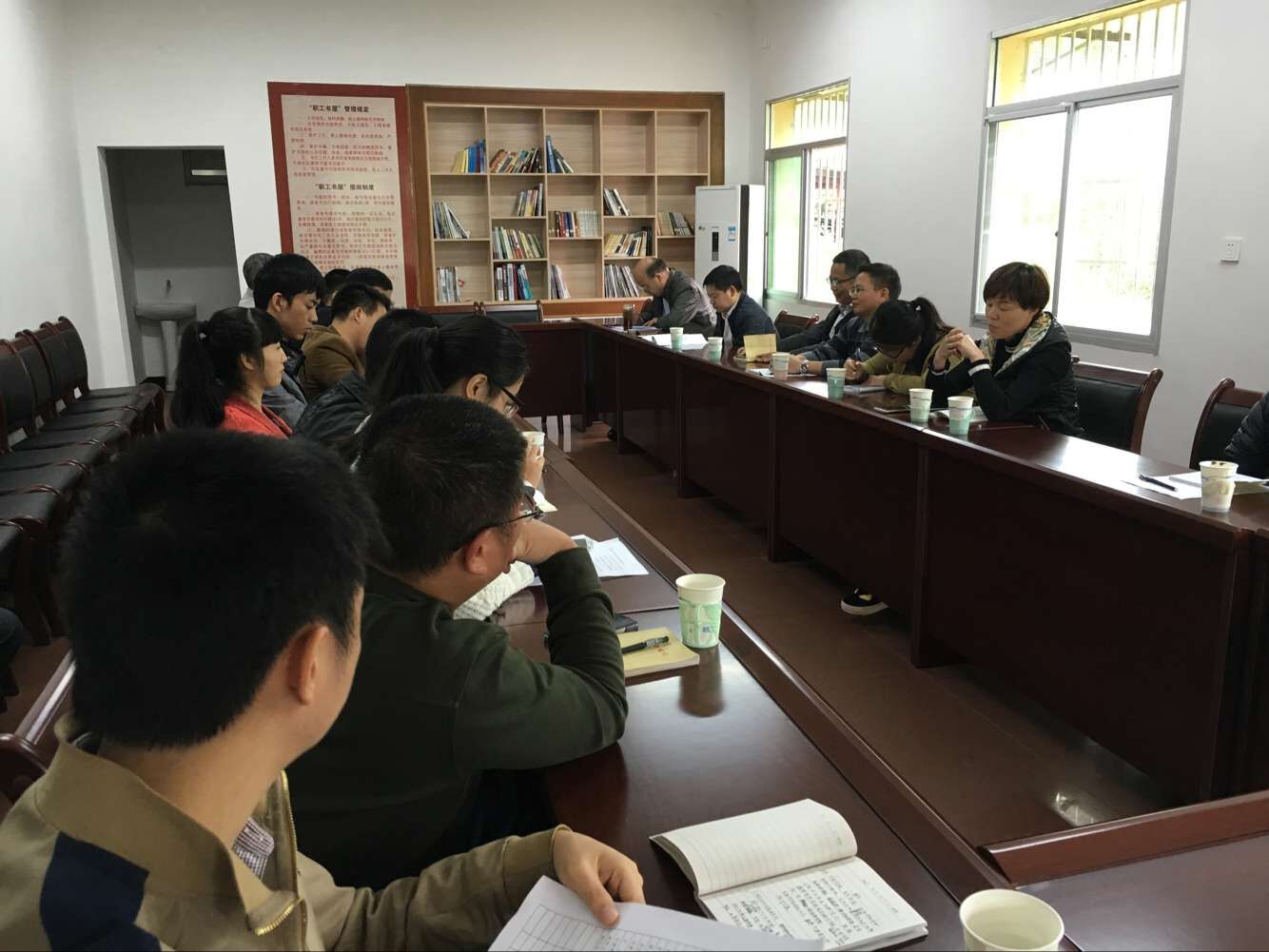 开云手机（中国）官方网站召开纪念建局60周年座谈会.jpg